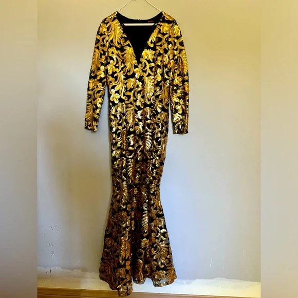 Formal Evening Gown - Picture 8 of 15